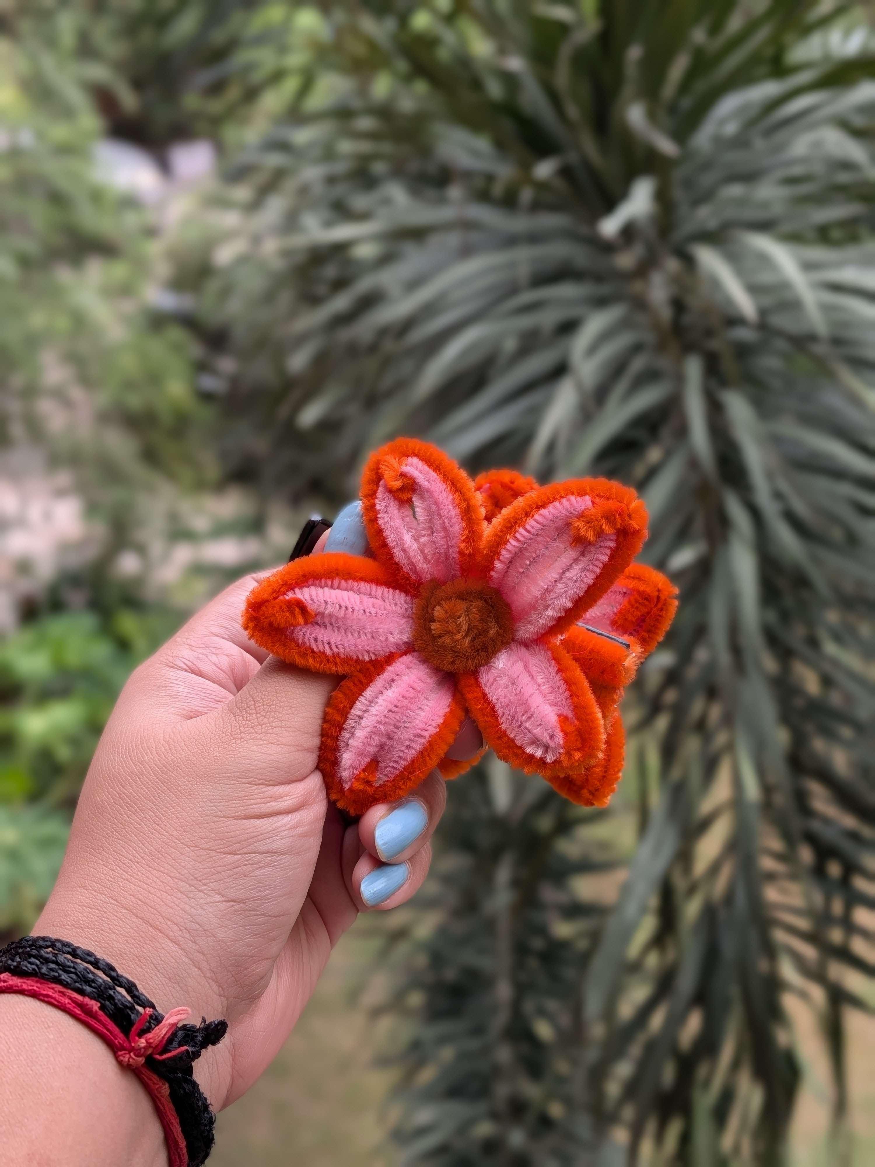 Floral Claw-Clips view 4